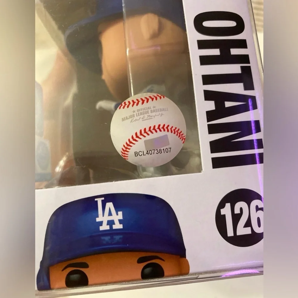 Shohei Ohtani #126 Funko Pop Chalice Collectibles Frank & Sons Exclusive - Picture 8 of 9